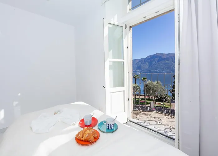 Yellow View - Happy Ronco sopra Ascona