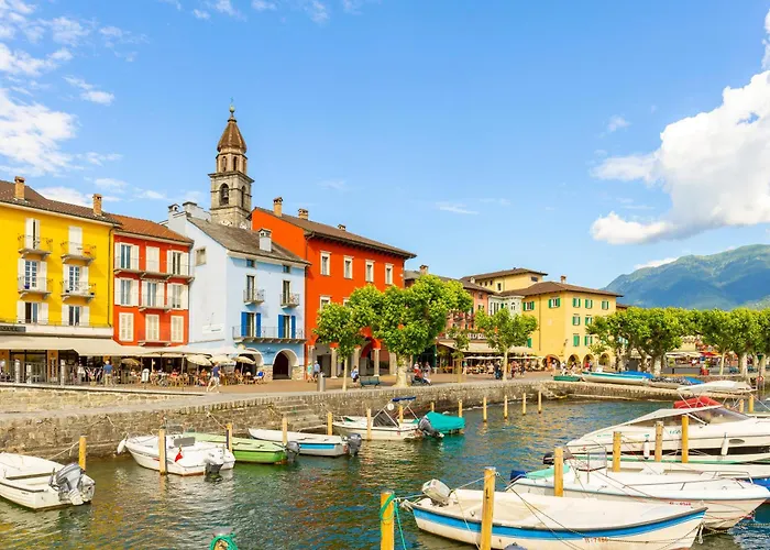 Yellow View - Happy Ronco sopra Ascona